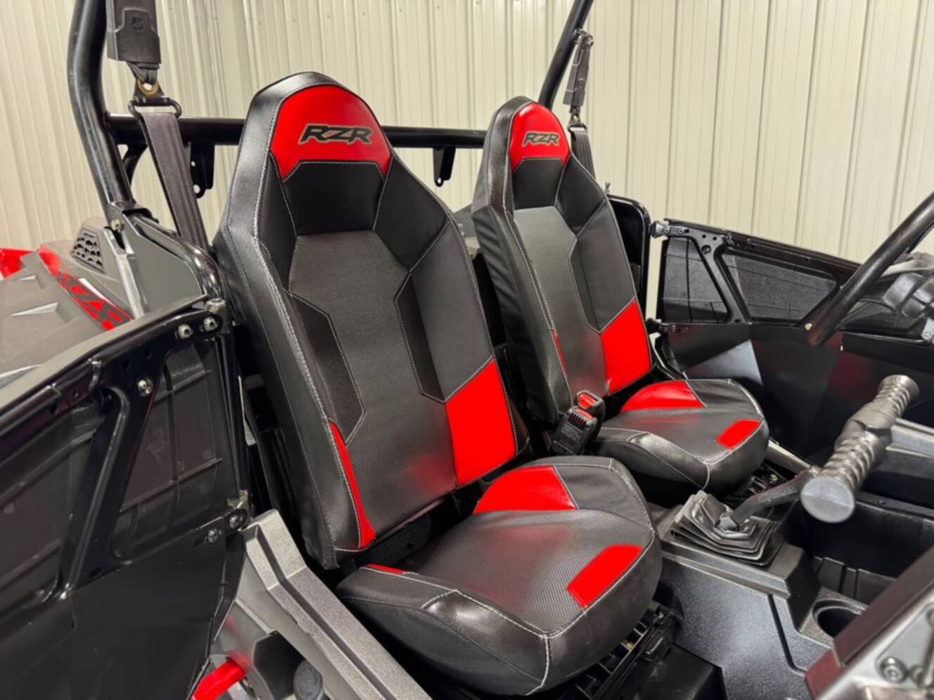 A photo of this 2019 Polaris RZR S 1000 EPS