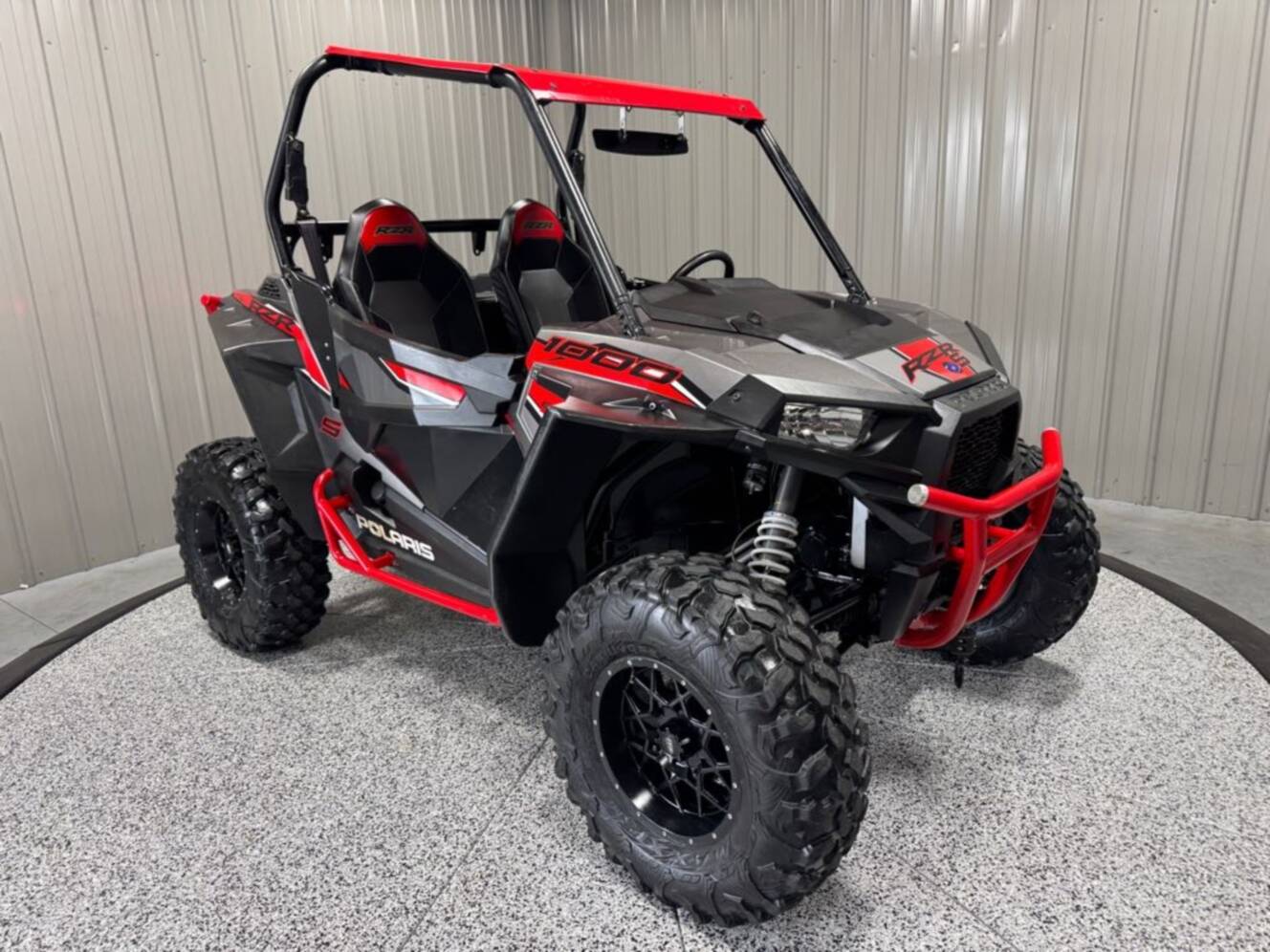 A photo of this 2019 Polaris RZR S 1000 EPS