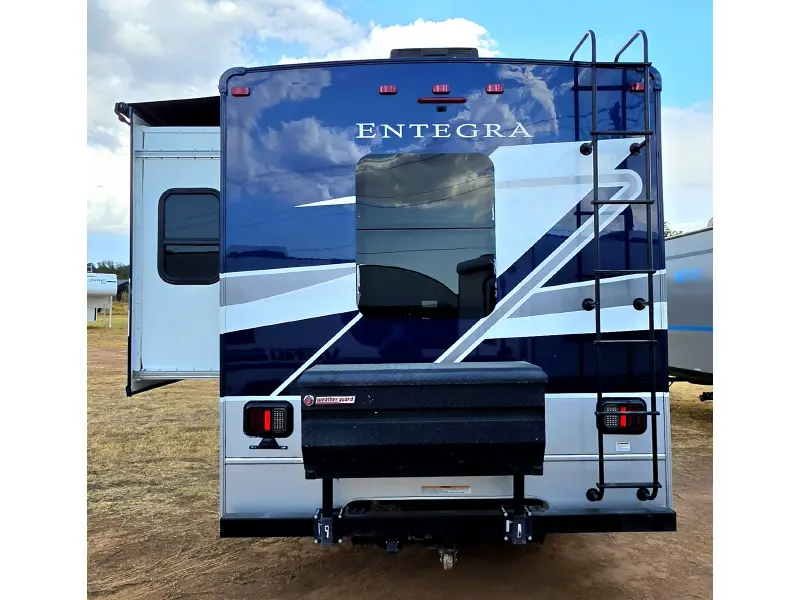 2025 Entegra Esteem 29V