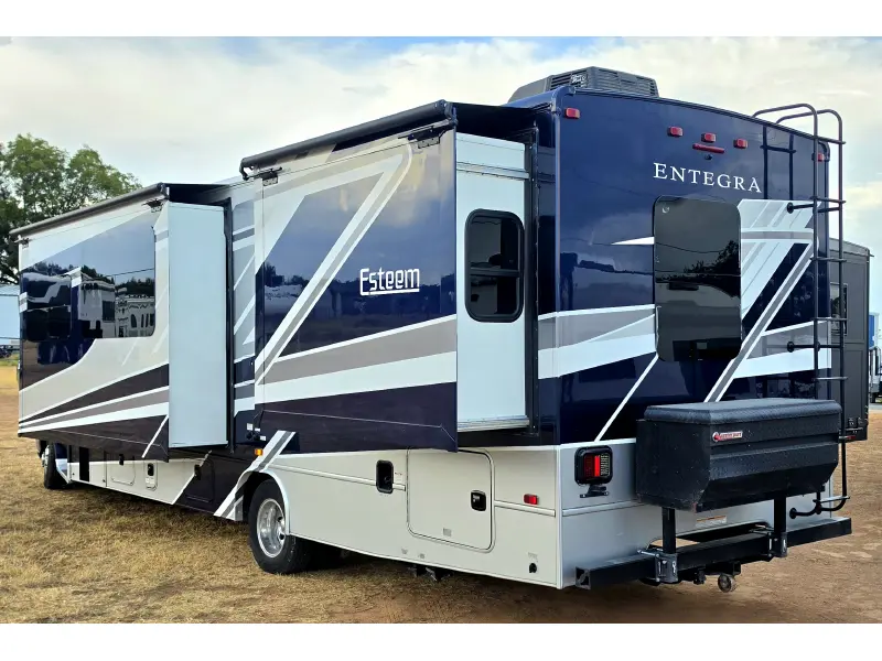 2025 Entegra Esteem 29V