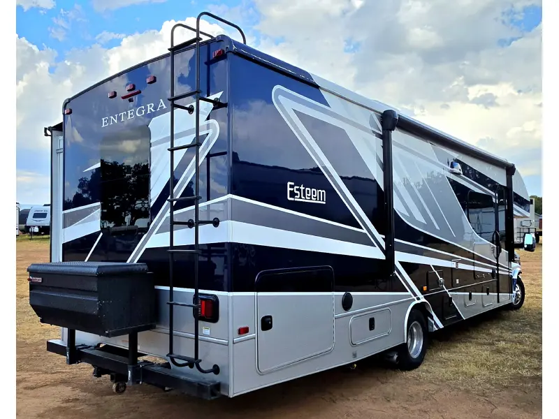 2025 Entegra Esteem 29V