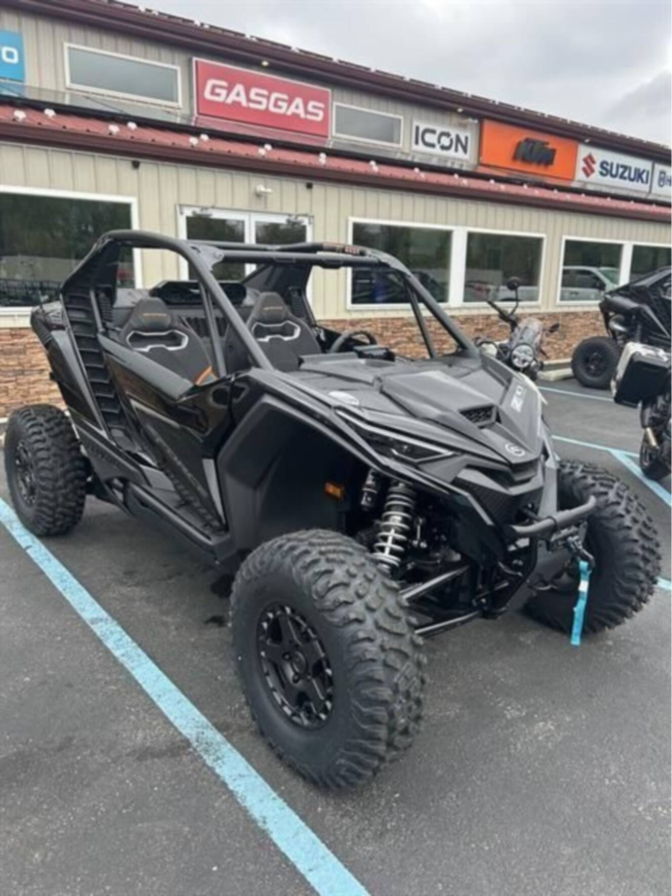 A photo of this 2027 CFMOTO ZFORCE Z10