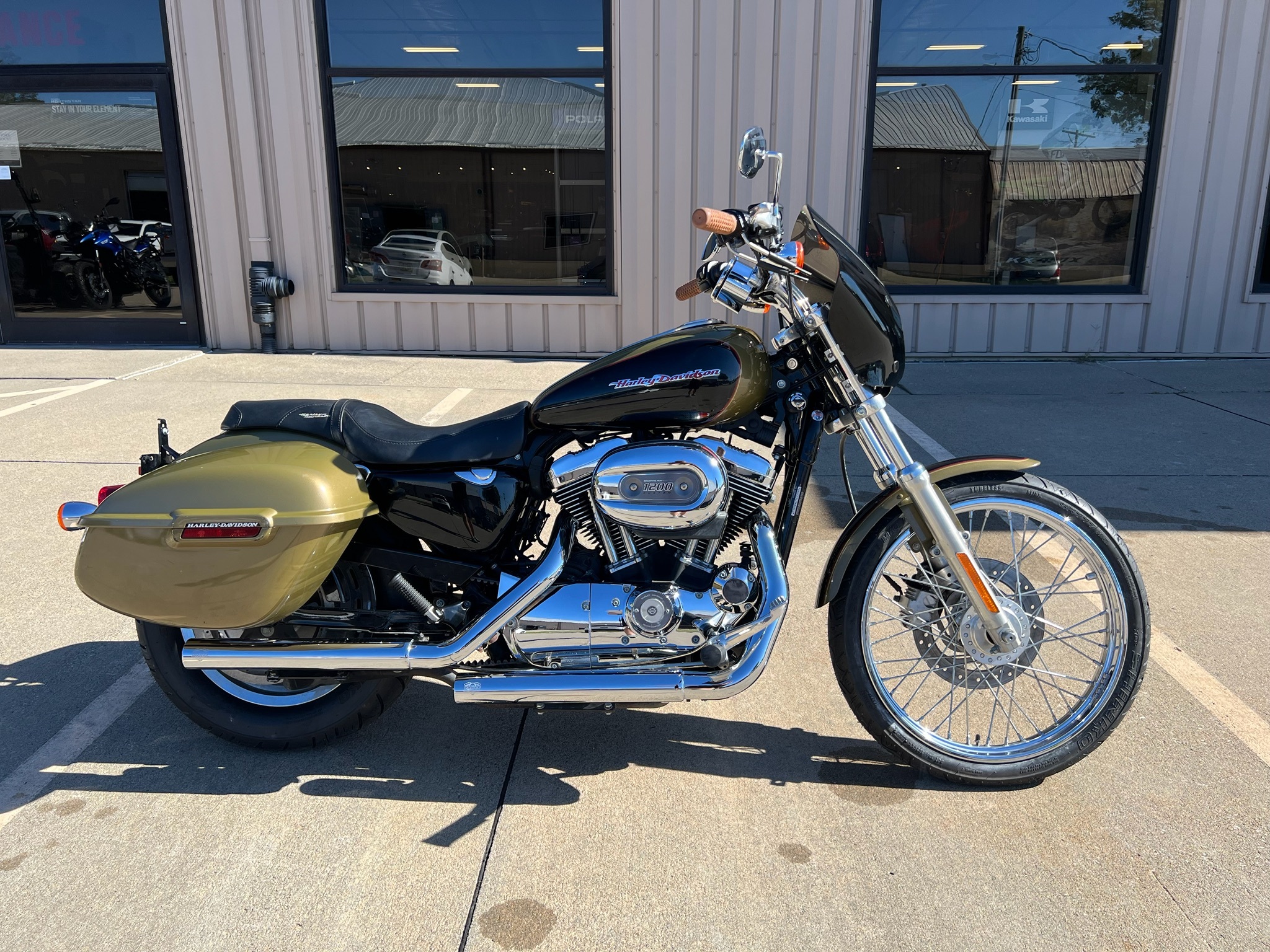 2007 Harley-Davidson Sportster® 1200 Custom in Bettendorf, IA