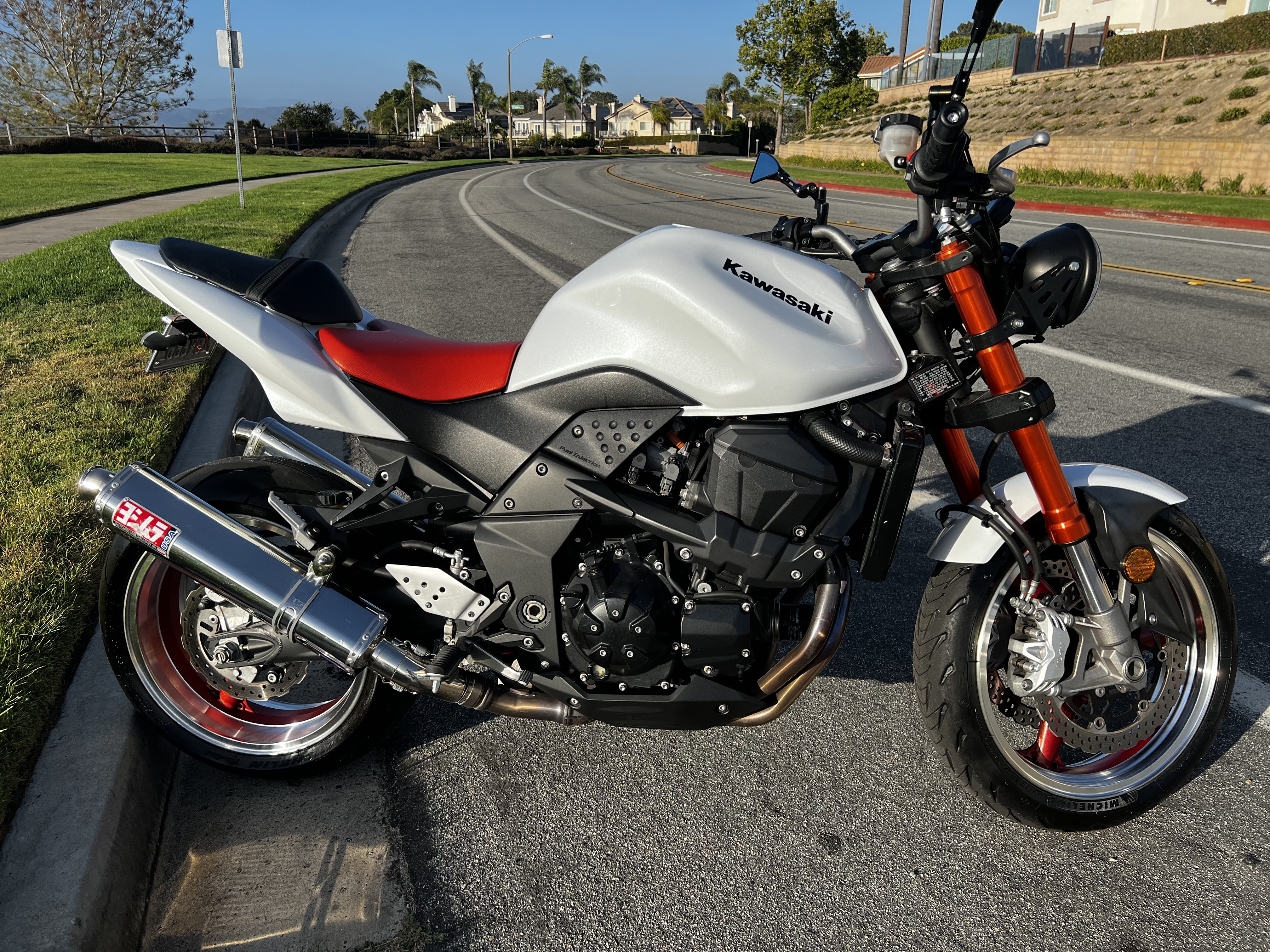 2008 Kawasaki Z 1000 Sportbike motorcycle