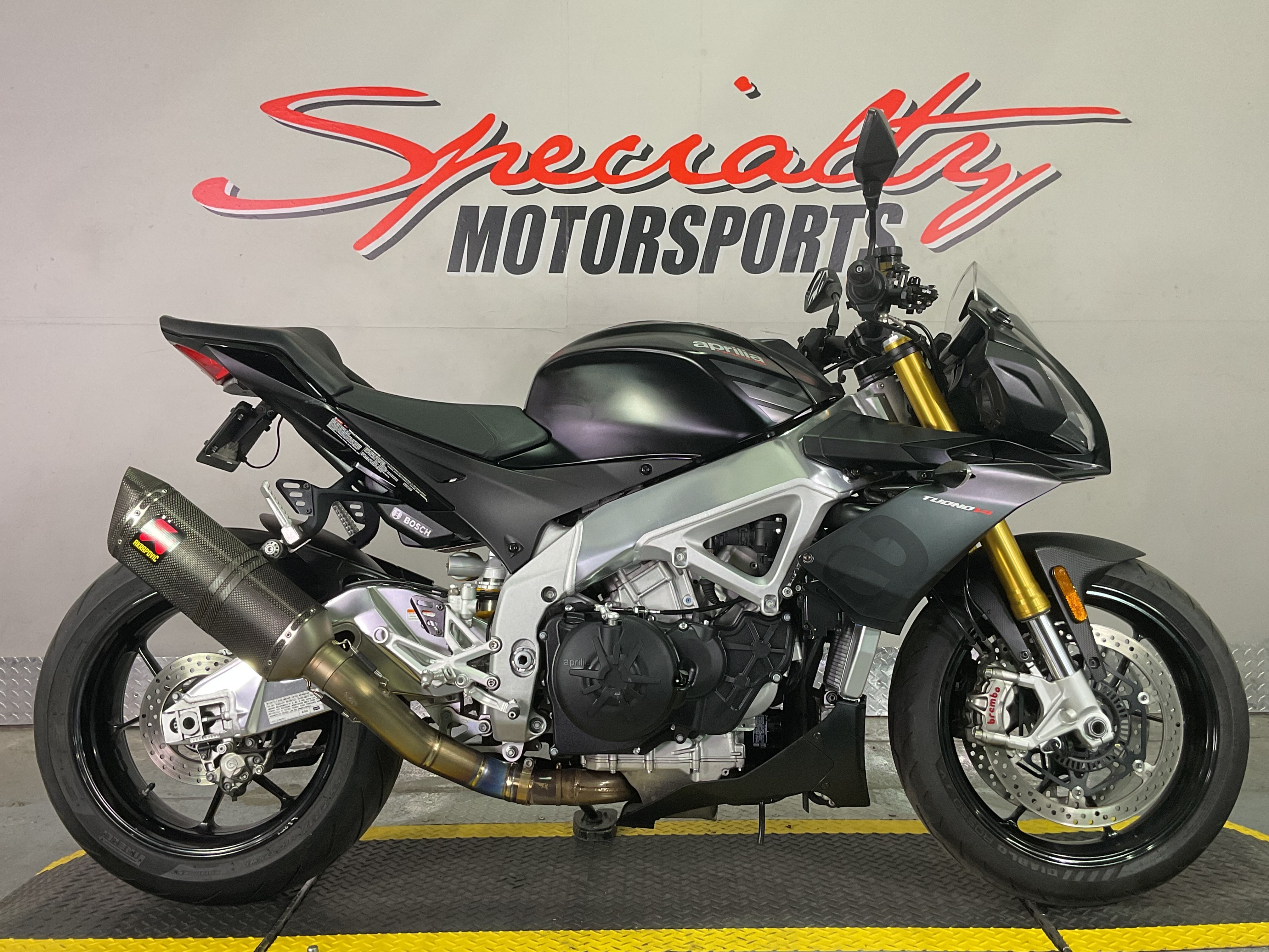 2019 Aprilia Tuono V4 1100 RR ABS V4 1100 RR ABS in Sacramento, CA