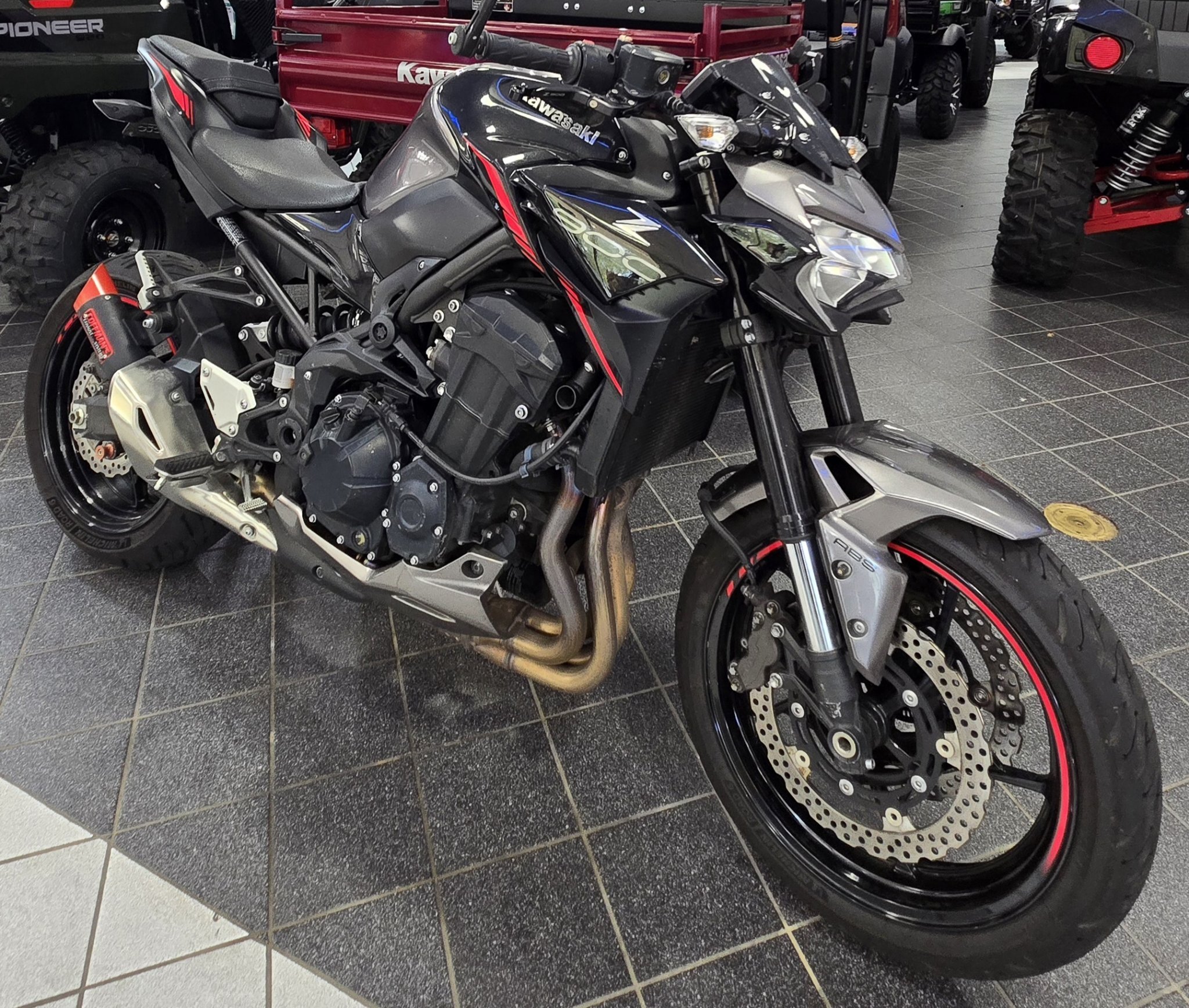 2023 Kawasaki Z900 ABS Sportbike motorcycle