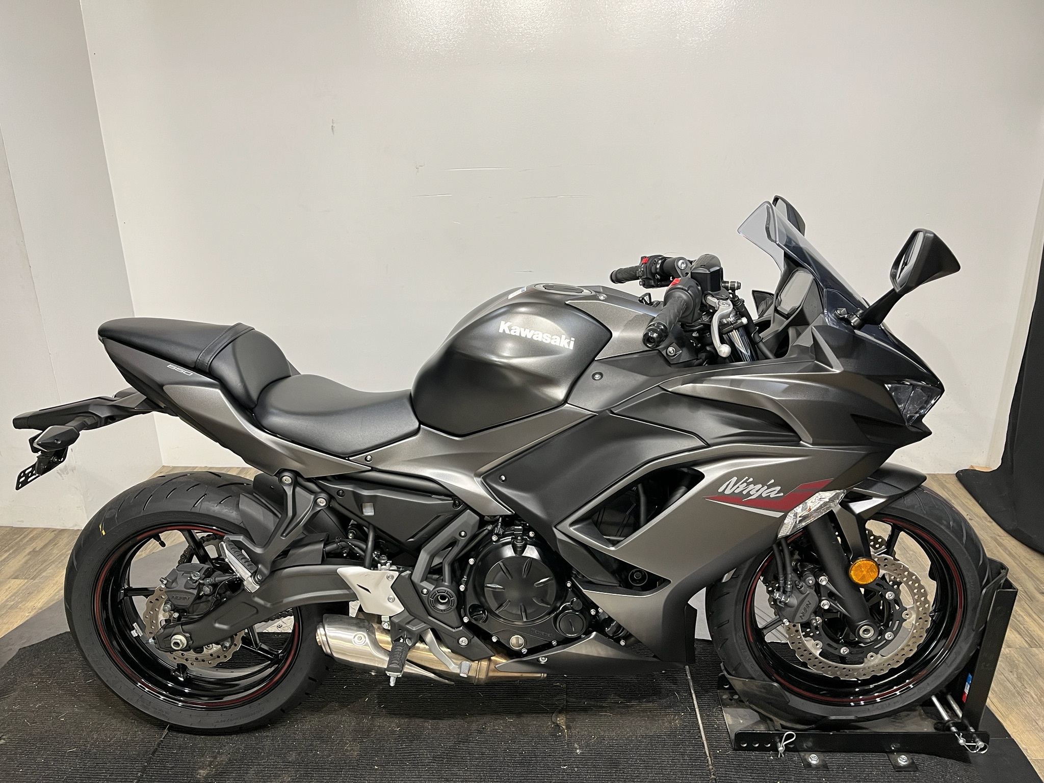 2022 Kawasaki Ninja 650 BASE in Wauconda, IL
