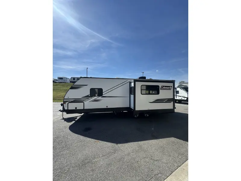 2022 KEYSTONE COLEMAN LIGHT 2515RL