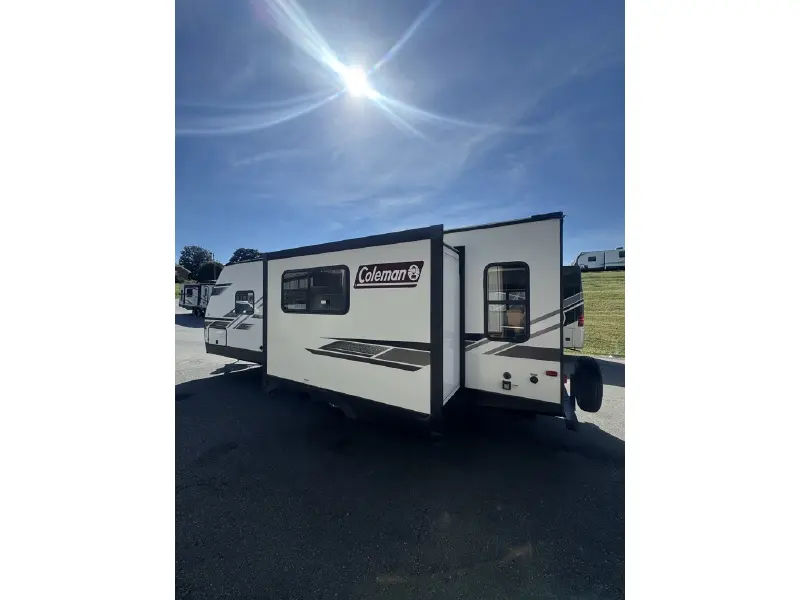 2022 KEYSTONE COLEMAN LIGHT 2515RL