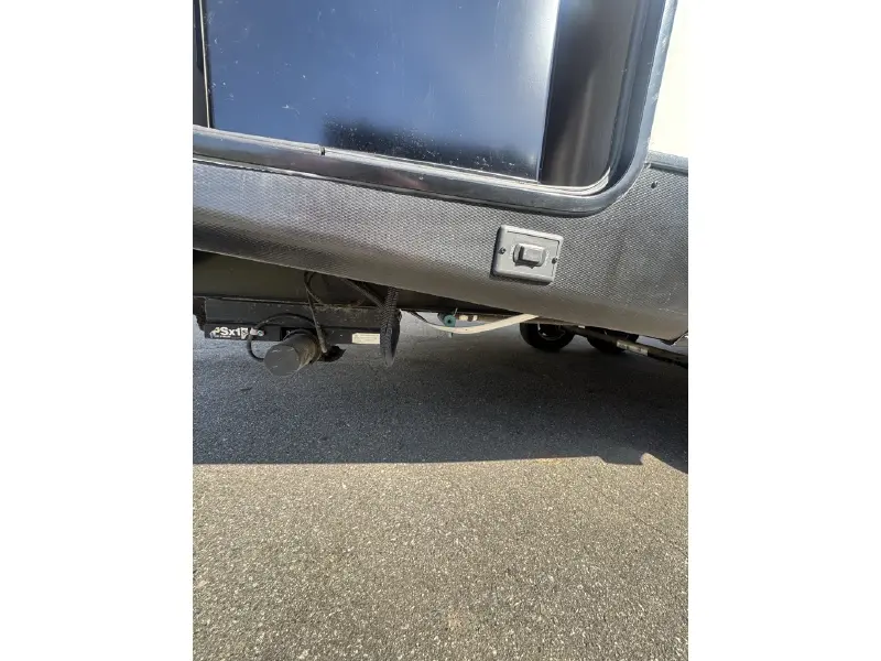 2022 KEYSTONE COLEMAN LIGHT 2515RL