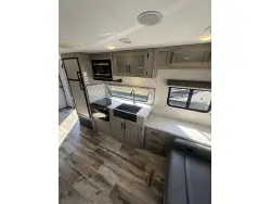 2022 KEYSTONE COLEMAN LIGHT 2515RL