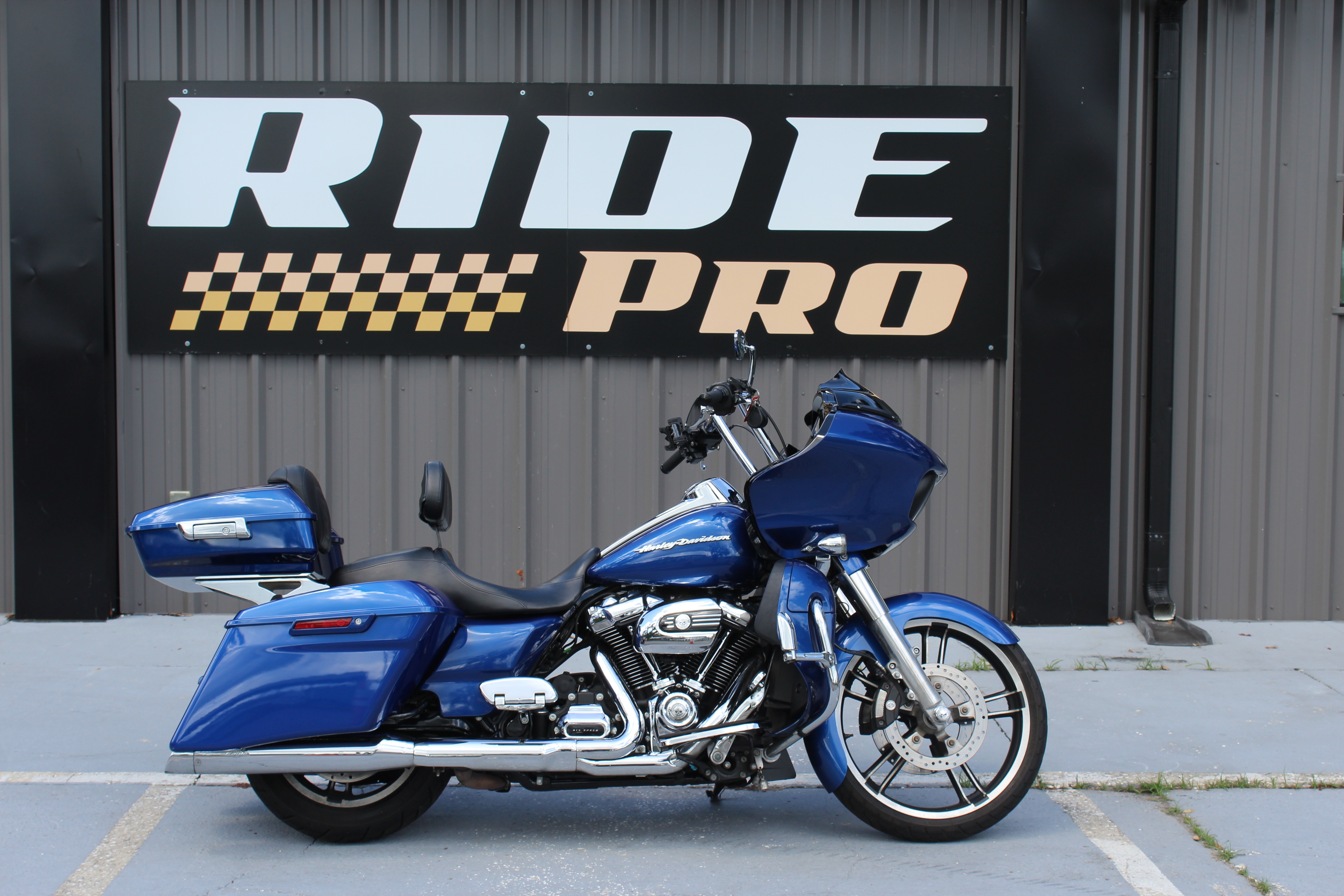 2017 Harley-Davidson Road Glide® Special SPECIAL FLTRXS in Brooksville, FL