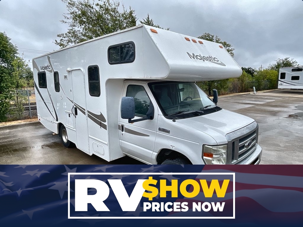 2013 Thor Motor Coach MAJESTIC 23A in east denton TX