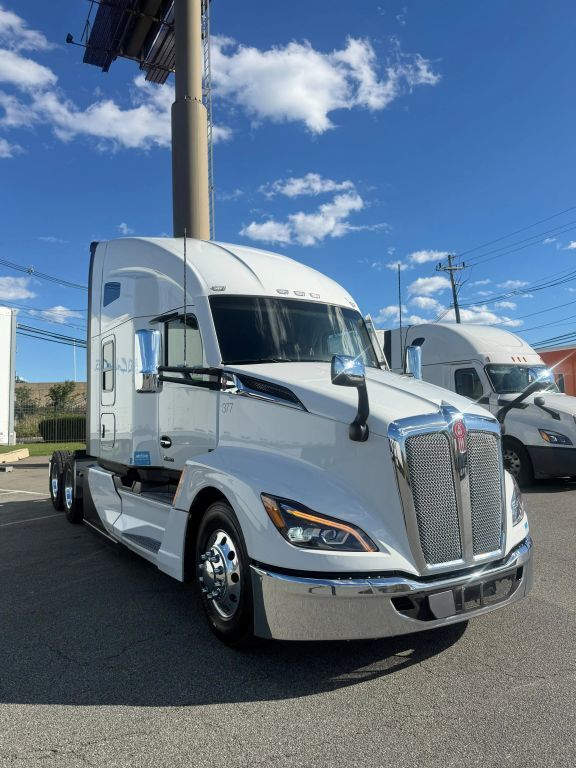 2023 Kenworth T600 in Linden, NJ