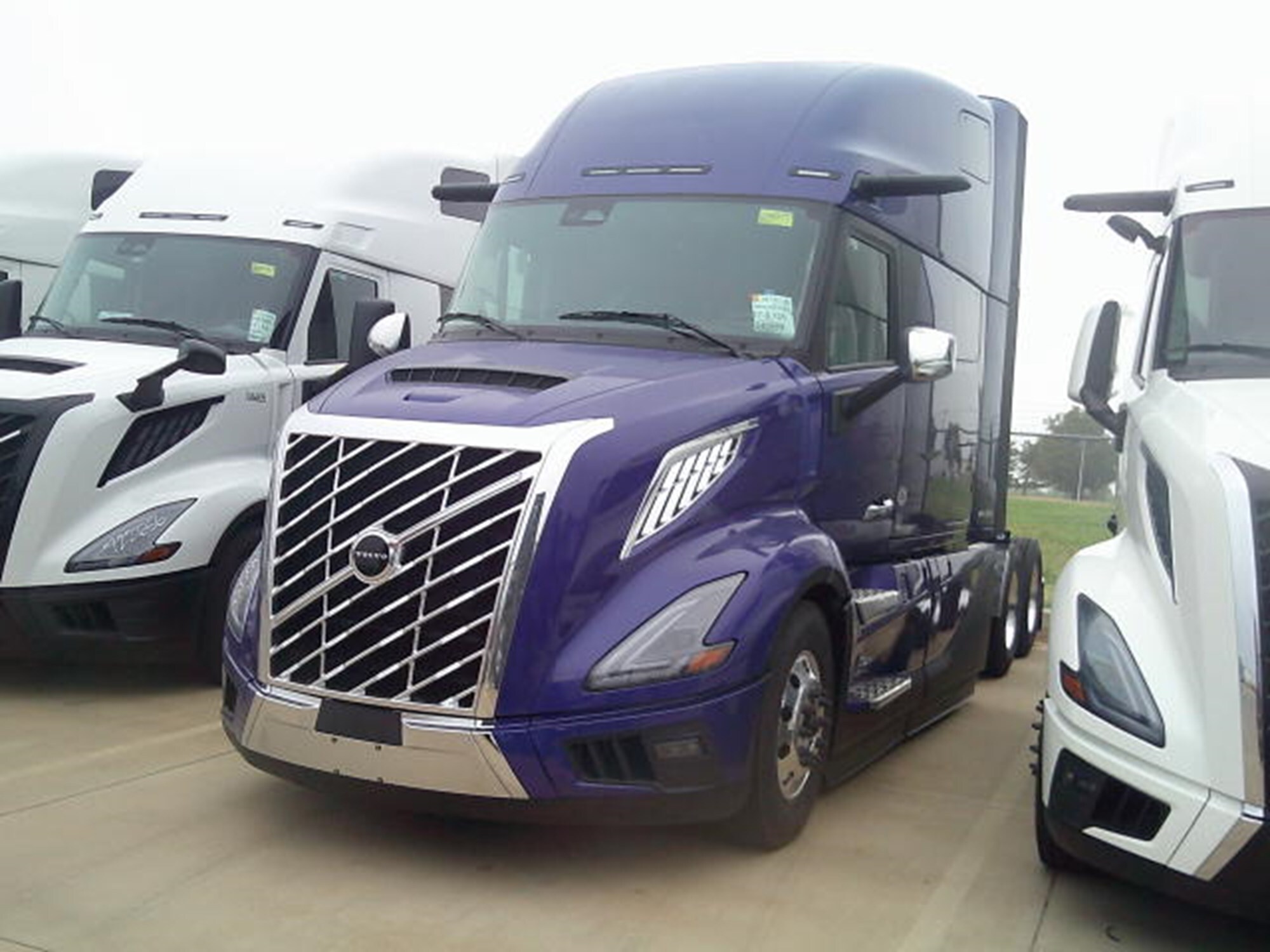 2027 VOLVO VNL64T860 in Oklahoma City, OK