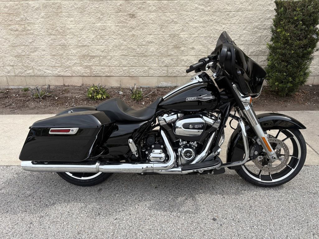 2021 Harley-Davidson Street Glide FLHX in Jacksonville, FL