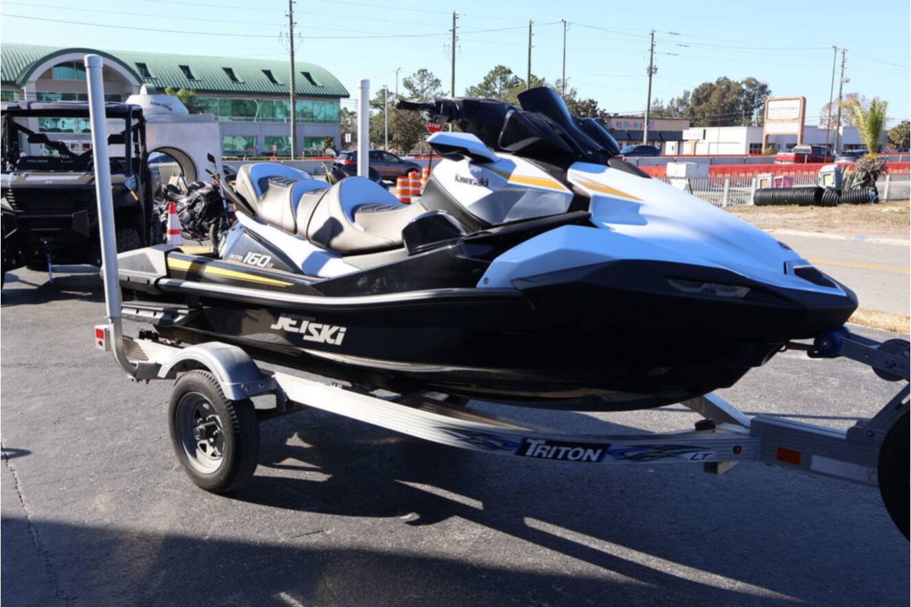 A photo of this 2026 Kawasaki Jet Ski Ultra 160 LX