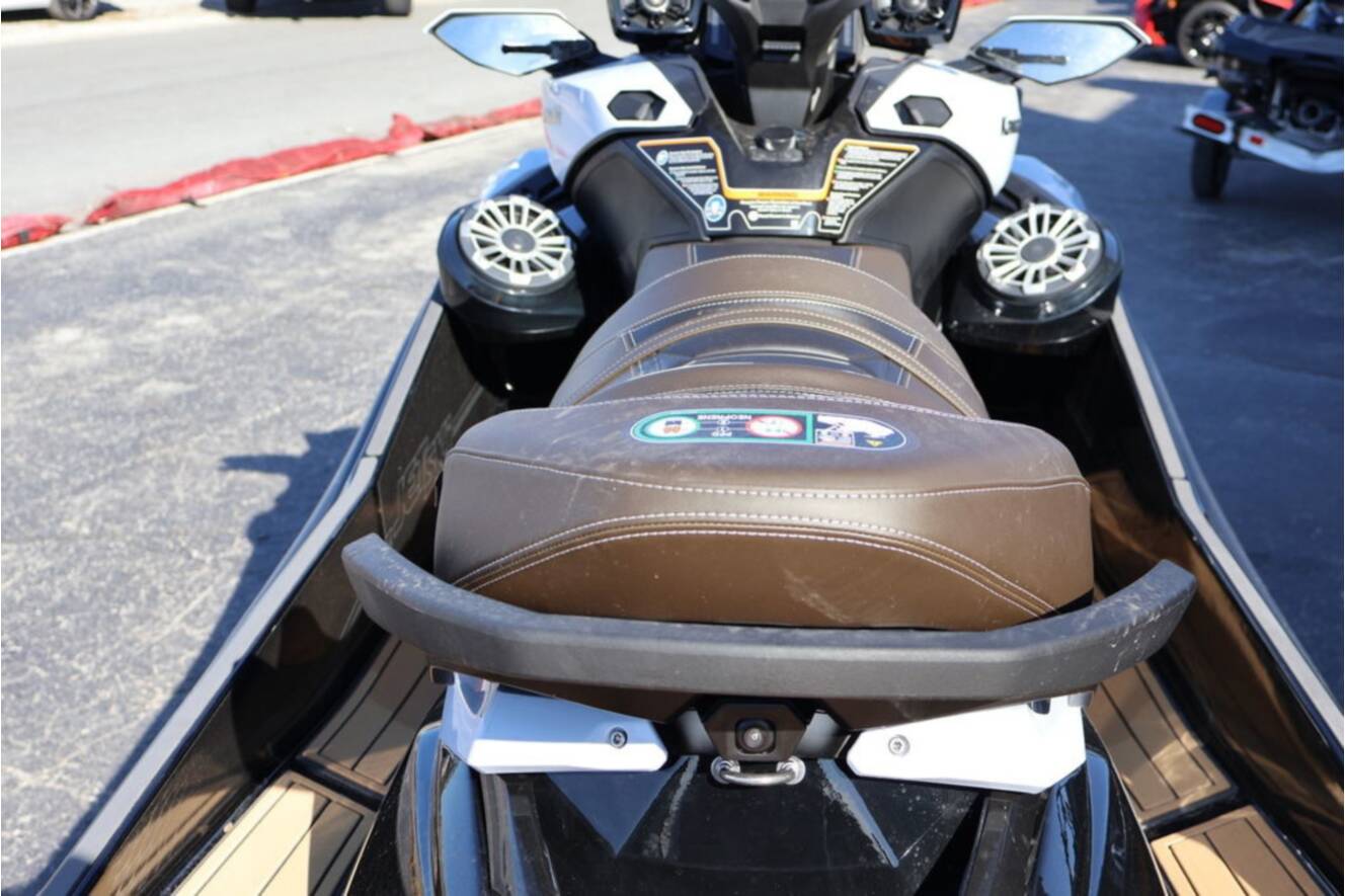 A photo of this 2026 Kawasaki Jet Ski Ultra 160 LX