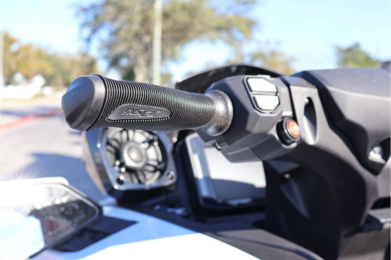 A photo of this 2026 Kawasaki Jet Ski Ultra 160 LX