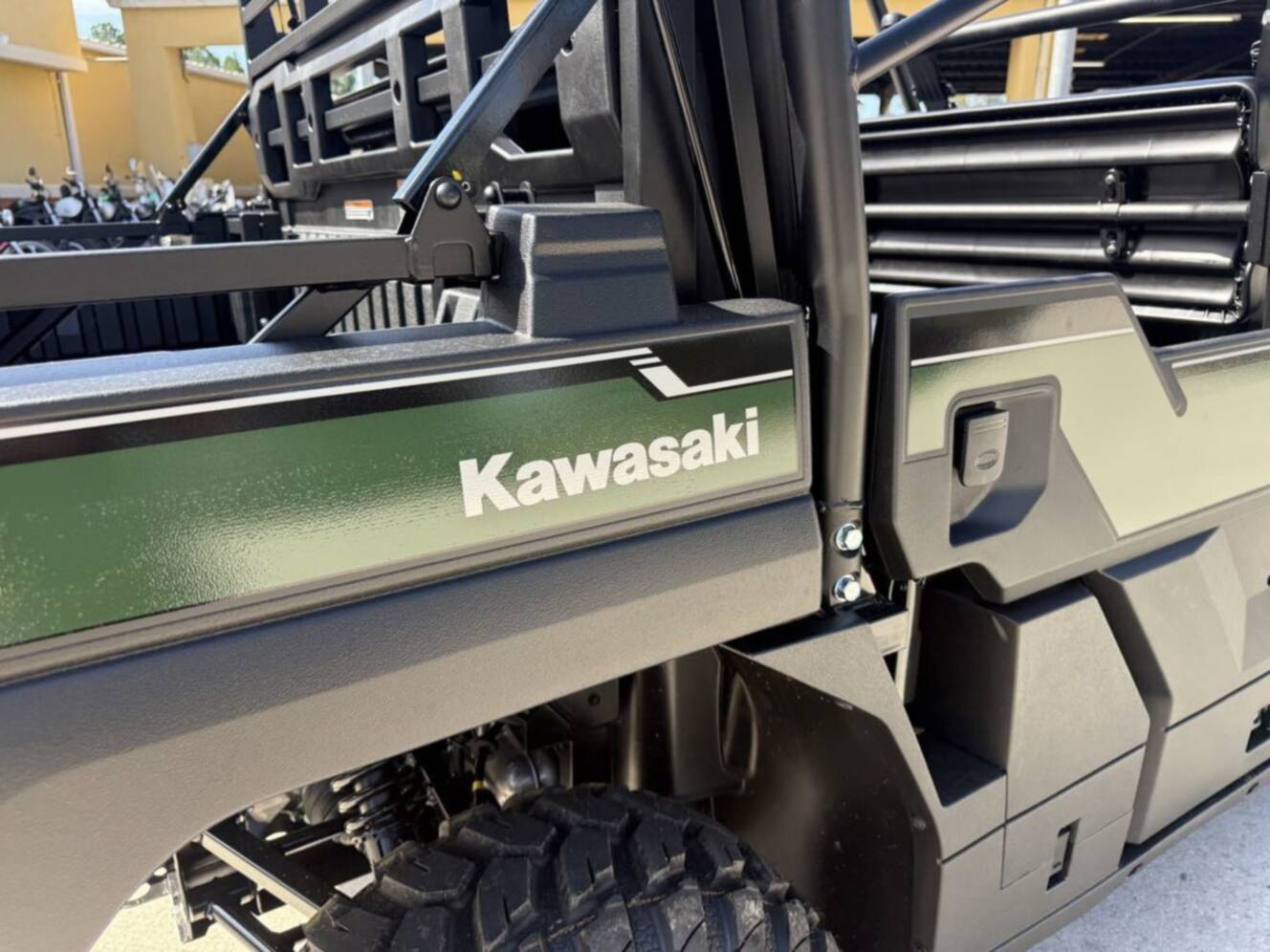 A photo of this 2026 Kawasaki Mule PRO-FXT 820 EPS