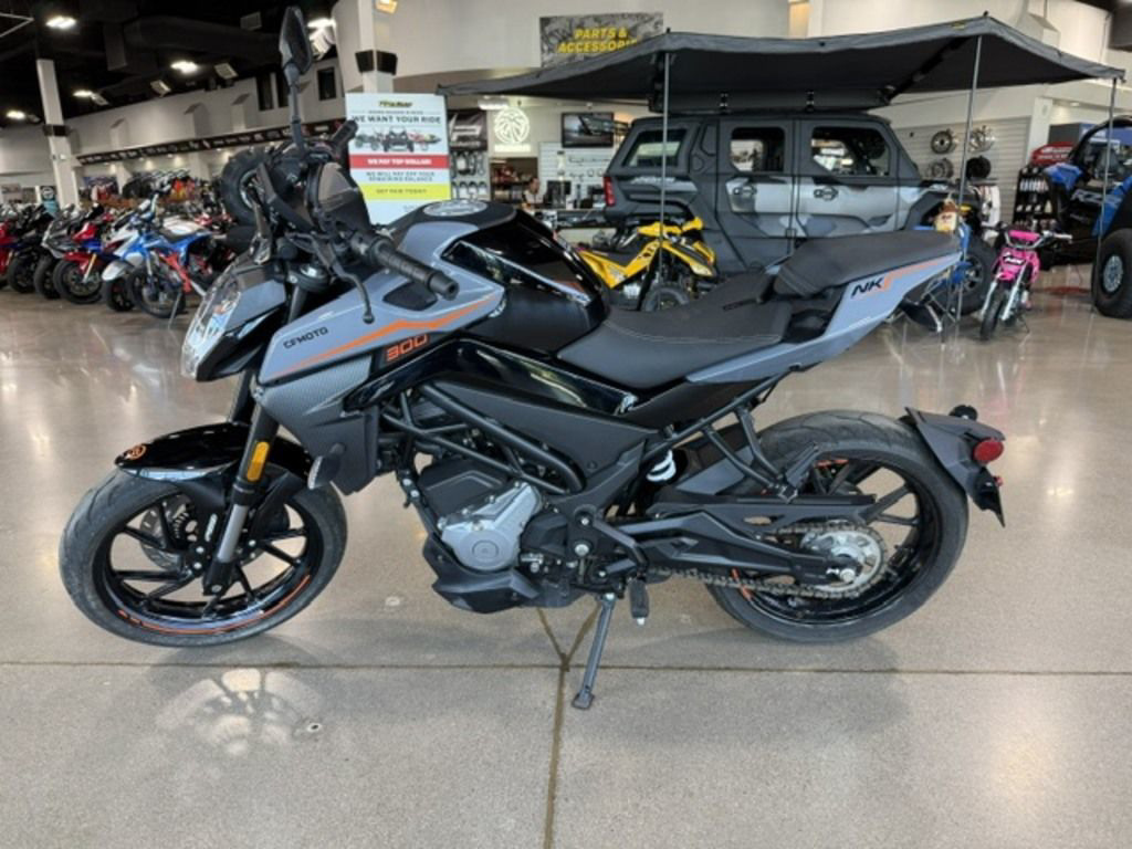 2022 CFMOTO 300 NK NK in Apache Junction, AZ
