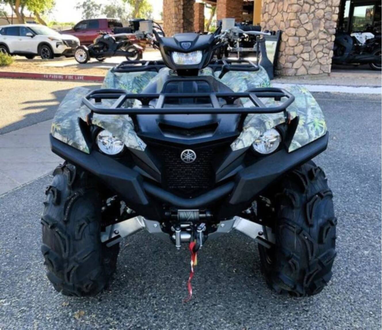 A photo of this 2025 Yamaha Grizzly EPS Camo