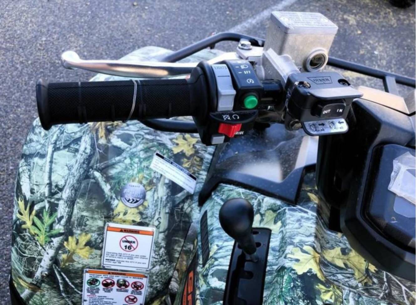 A photo of this 2025 Yamaha Grizzly EPS Camo