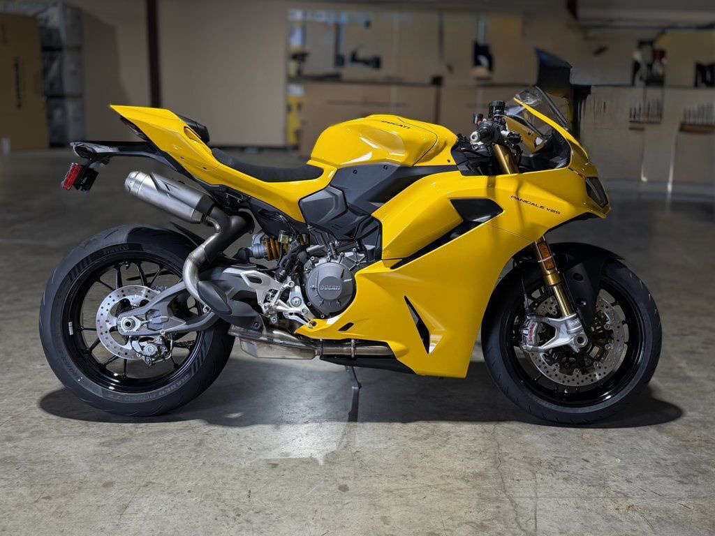 2027 Ducati Panigale V2 S Ducati Yellow V2 S in La Marque, TX