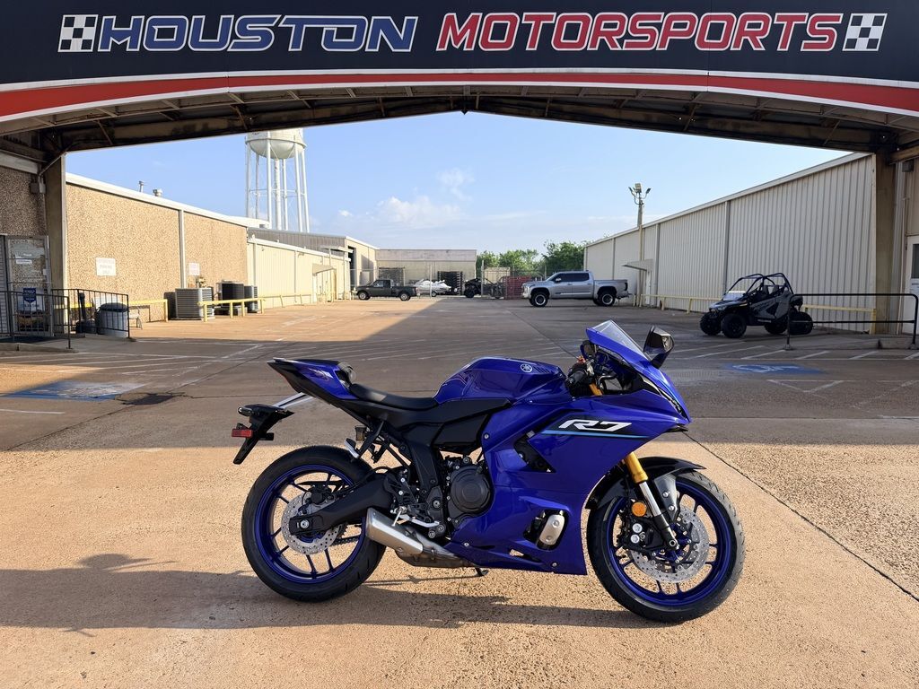 2026 Yamaha YZF-R7 Sportbike motorcycle