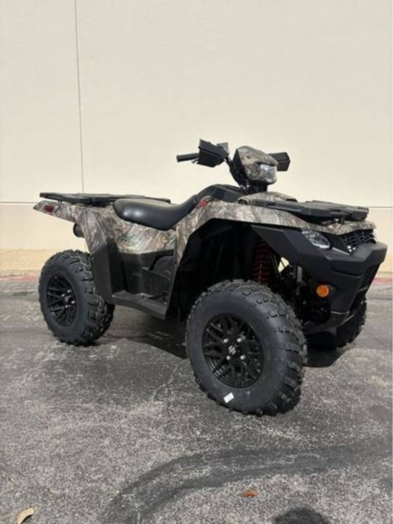 A photo of this 2025 Suzuki KingQuad 500AXi Power Steering SE Camo