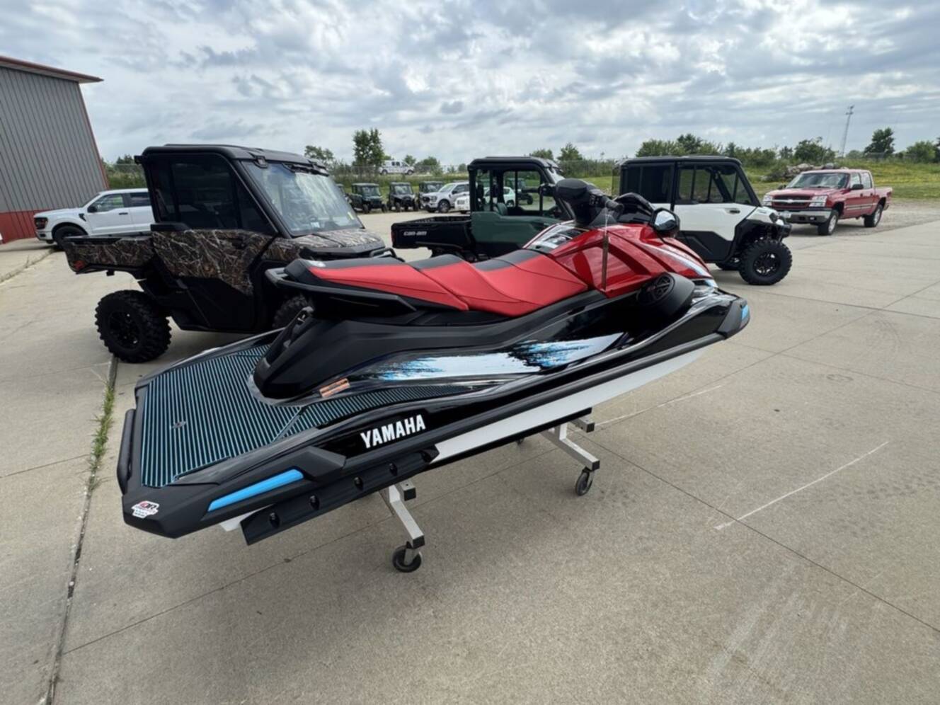 A photo of this 2026 Yamaha VX Deluxe Red