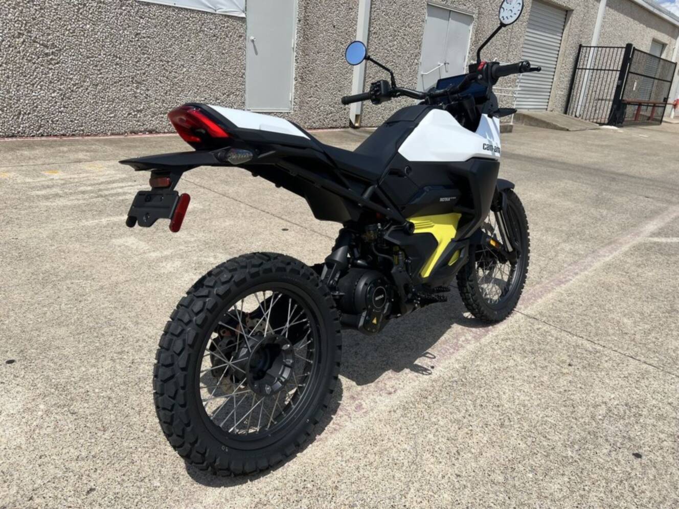A photo of this 2025 Can-Am Origin White