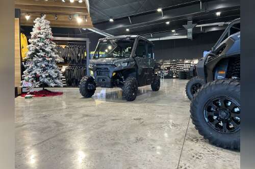 2027 Can-Am Defender MAX DPS CAB HD10 Dolomite Grey in dickeyville WI
