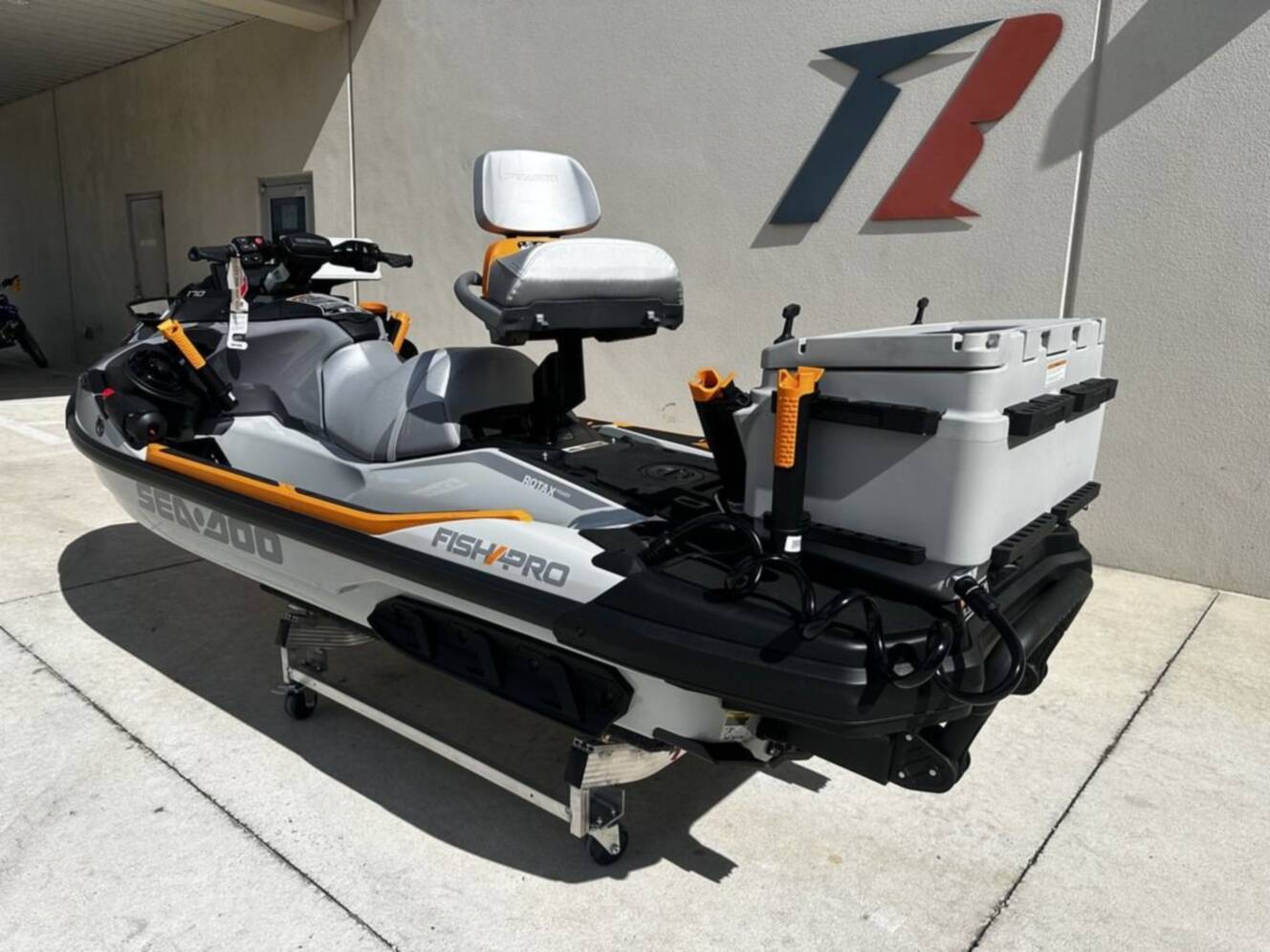 A photo of this 2026 Sea-Doo FishPro Trophy 170