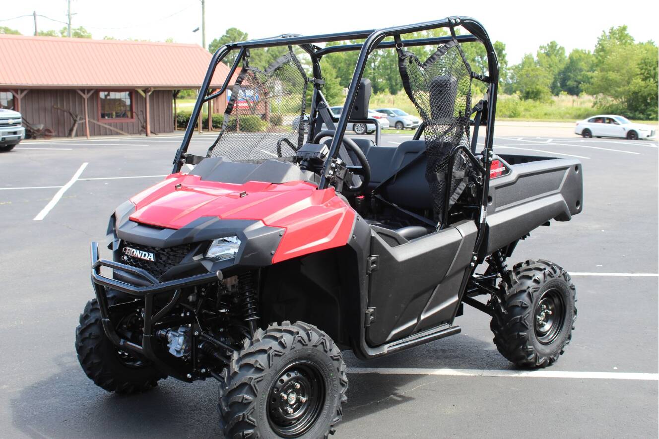 A photo of this 2026 Honda Pioneer 700