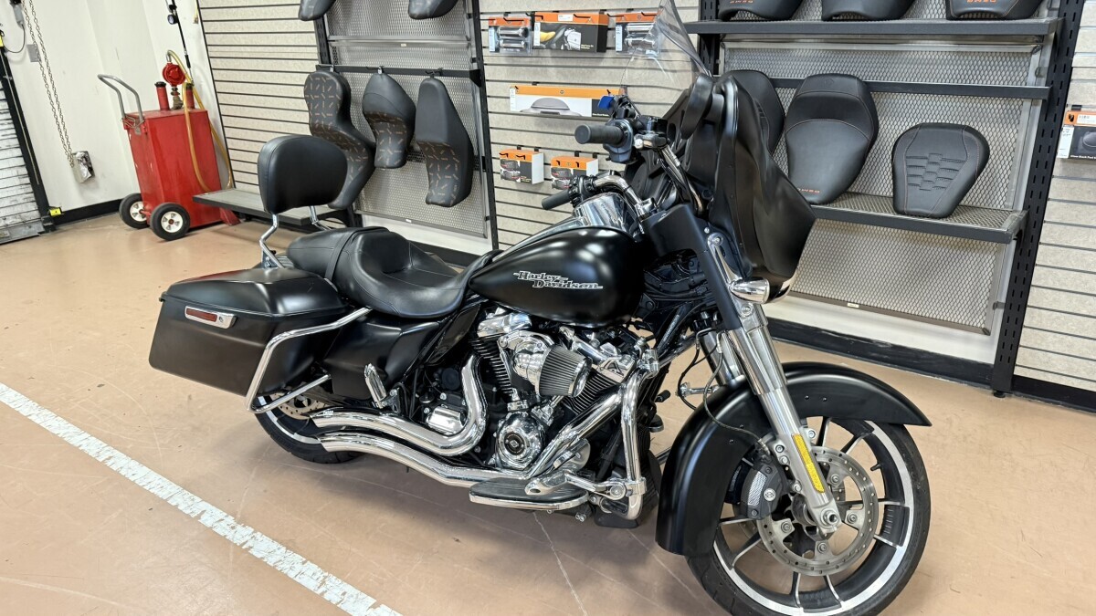2020 Harley-Davidson Street Glide in Winterville, NC
