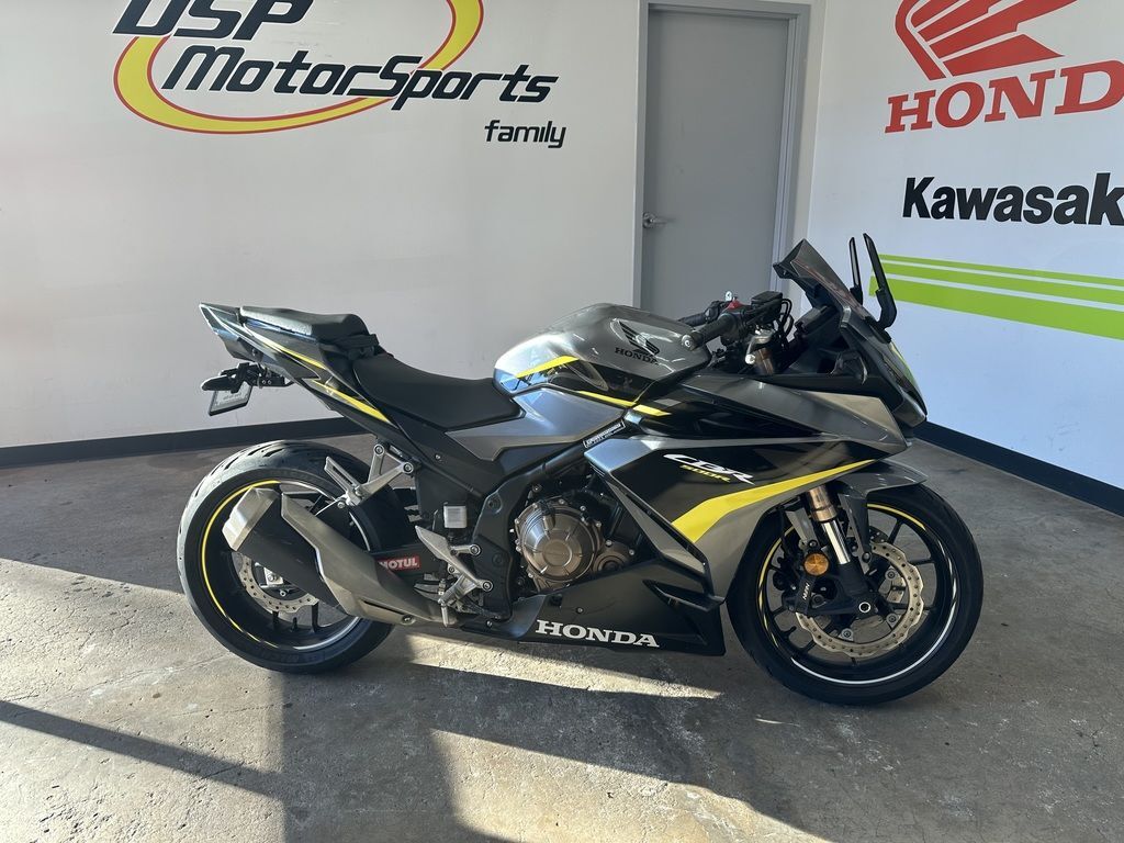 2023 Honda® CBR500R BASE in Barrington, IL