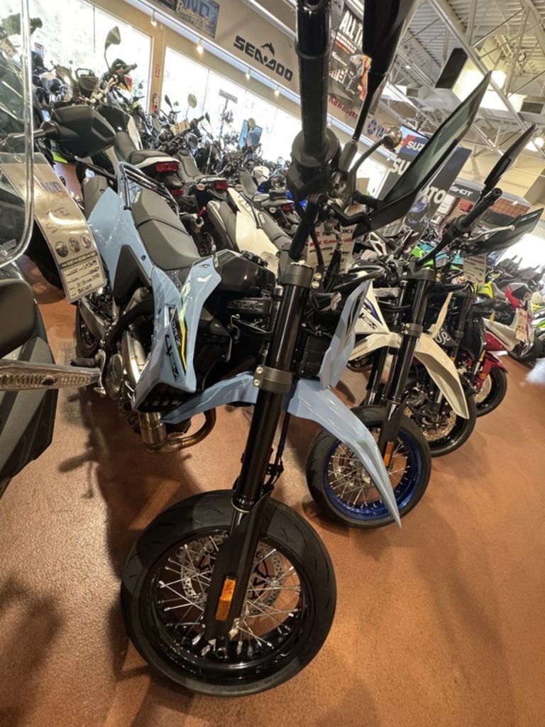 2026 Suzuki DR-Z4SM BASE in Massapequa, NY
