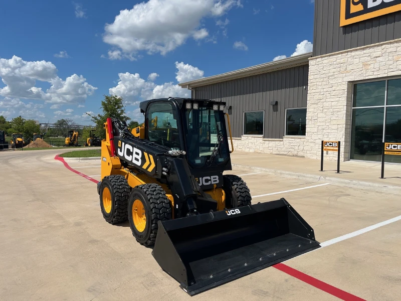 2025 JCB 3TS-8W