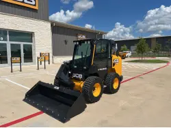 2025 JCB 3TS-8W