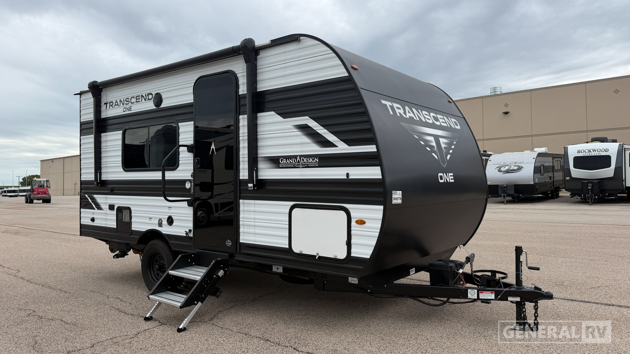 2025 Grand Design TRANSCEND-ONE 151RB in huntley IL