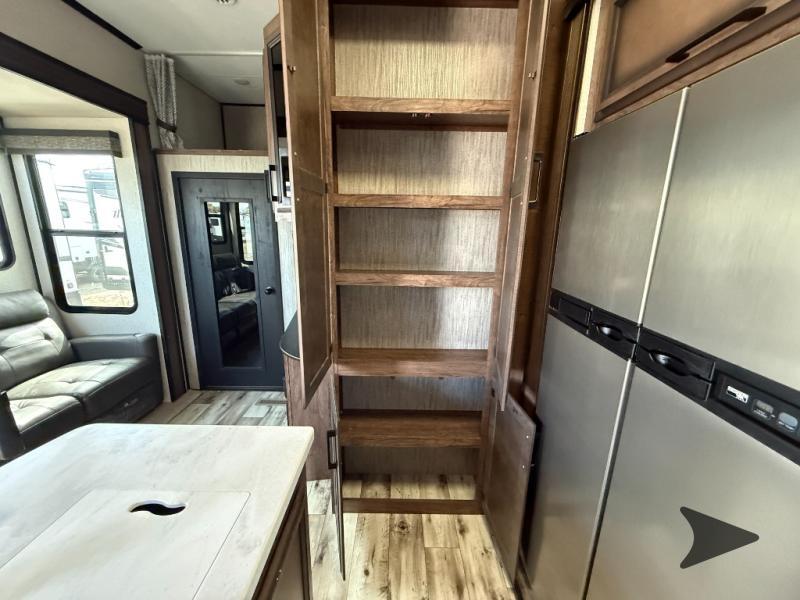 Used 2022 Kz Venom V-Series V3313TK For Sale in Bozeman, MT