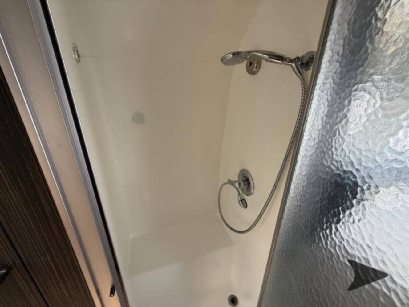 A photo of this 2019 Airstream International Signature 25RB