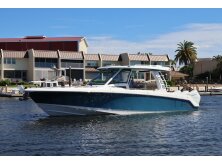 Boston Whaler 350 Realm Review image