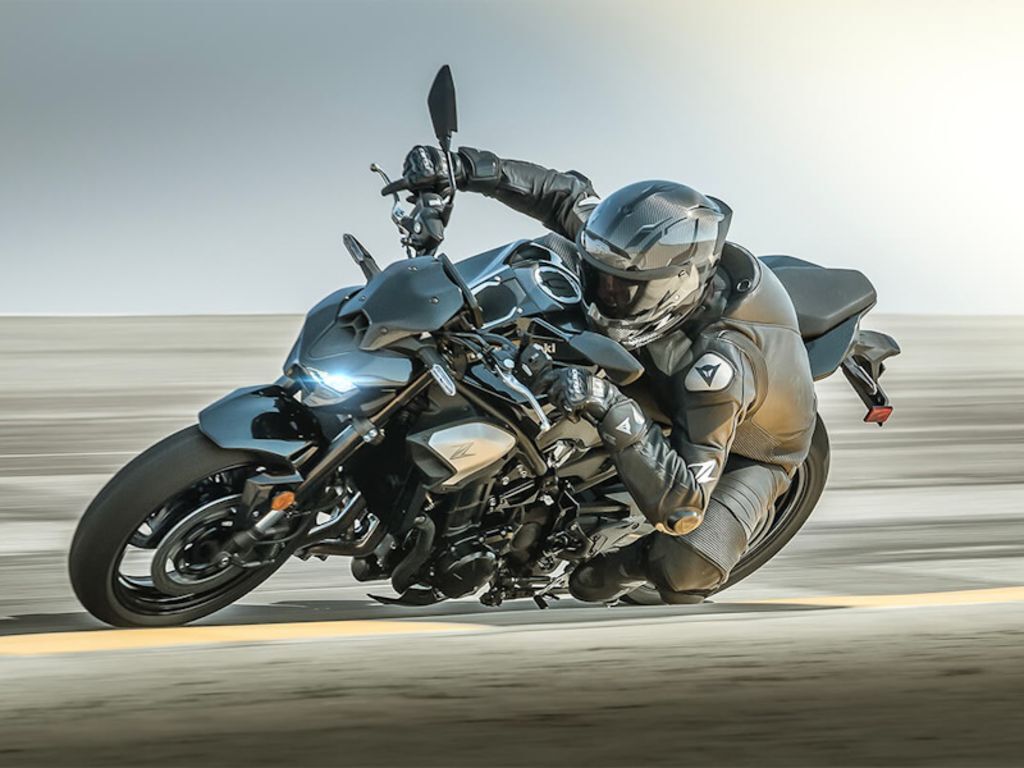 2025 Kawasaki Z900 ABS Metallic Spark Black/Metallic Carbon Gray ABS in Enumclaw, WA