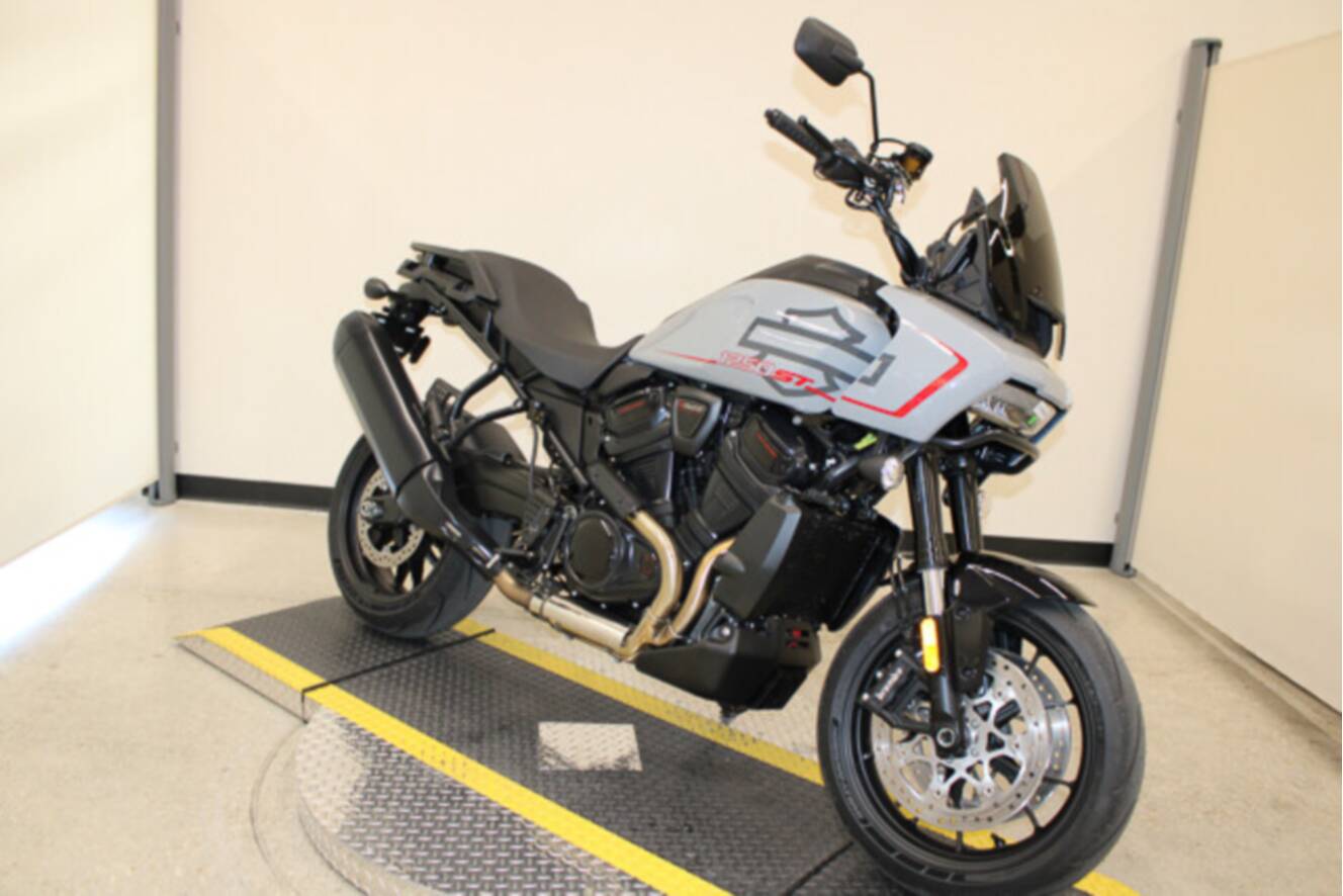A photo of this 2025 Harley-Davidson Pan America 1250 ST
