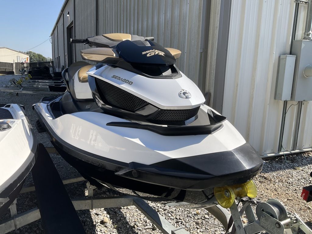 2012 Sea-Doo 33CA - GTX S 155 in munford AL