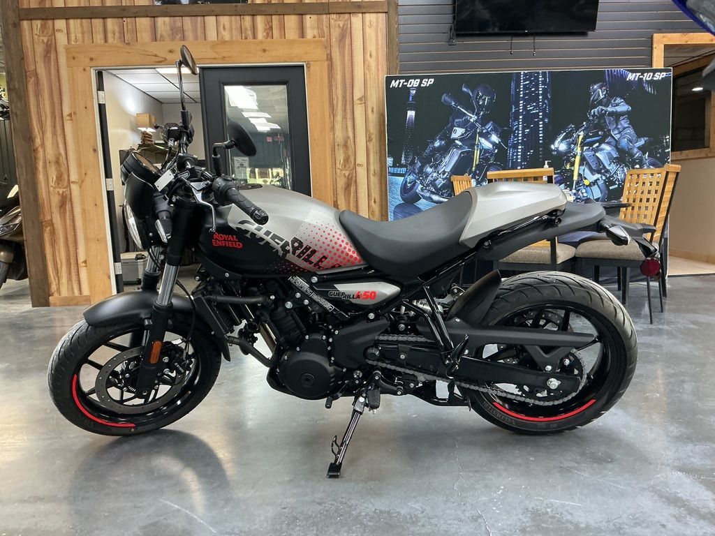 2027 Royal Enfield Guerrilla 450 Apex Black 450 in Kerrville, TX