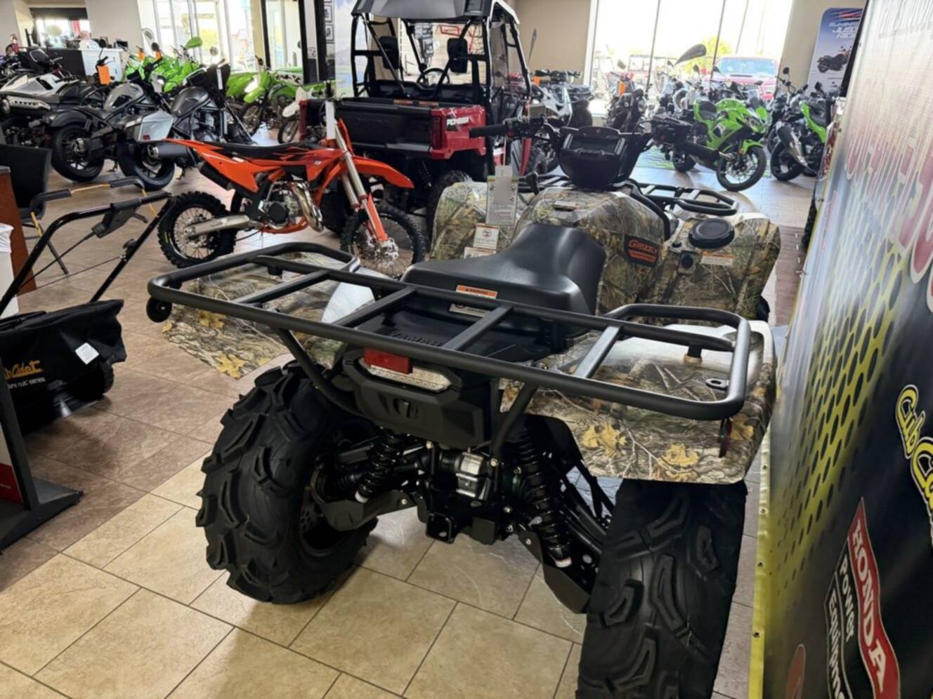 A photo of this 2027 Yamaha GRIZZLY EPS CAMO