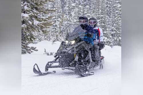2024 PolarisĀ® 650 Indy Adventure 137 Gloss Black 650 137 in lincoln park MI
